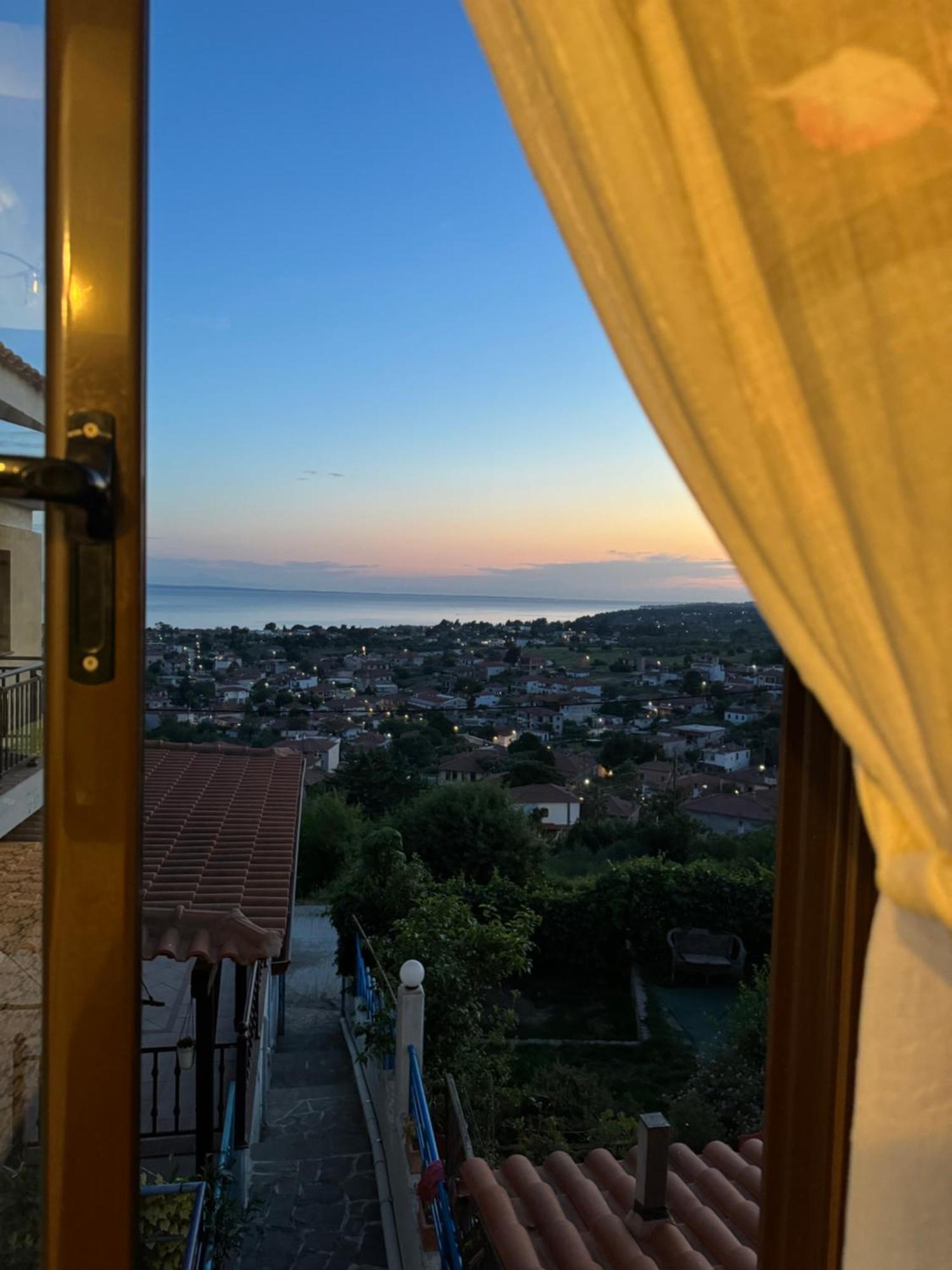 Appartamento Nikiti Sunset Viewpoint Esterno foto